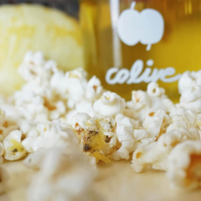 Popcorn with Zesty Olive Oil Sauce – Colive