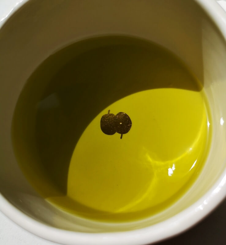 An olive oil sommelier's guide: How to taste EVOO?